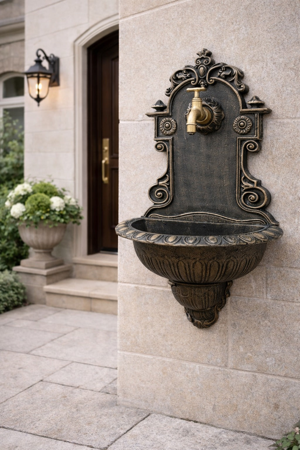 VERSAILLES WALL FOUNTAIN