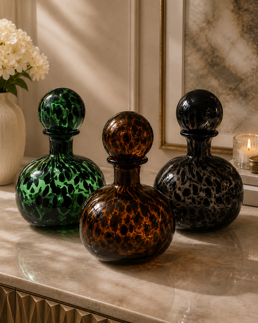 LEO TEXTURED GLASS BOTTLE